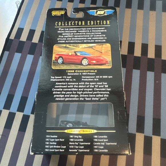 1998 Micro Machines Collector Edition Corvette Series 1 1998 Convertible misb - Picture 5 of 6